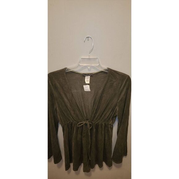 Discovery Olive Romper  - Picture 5 of 7